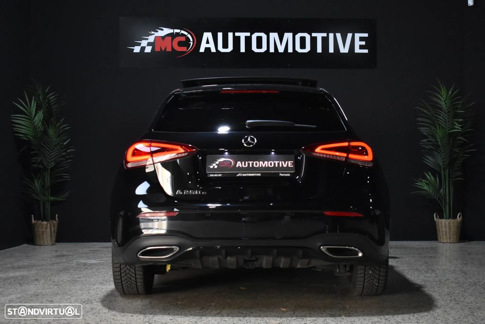 Mercedes-Benz A 250 e 8G-DCT AMG Line - 8