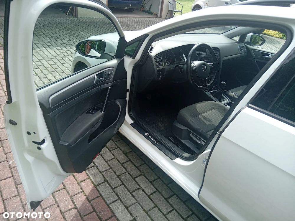 Volkswagen Golf - 3