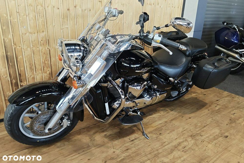 Suzuki Intruder - 29
