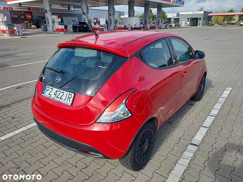 Lancia Ypsilon 1.2 8V Elefantino S&S - 5