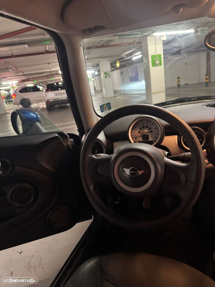 MINI 3 Portas Cooper D - 21