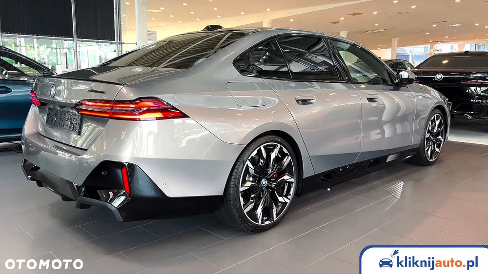 BMW Seria 5 540d xDrive mHEV M Sport - 5