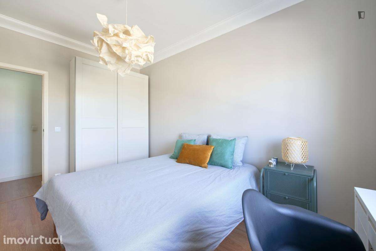 Quarto - localizado em Roma-Areeiro Lisbon - Grande imagem: 2/15