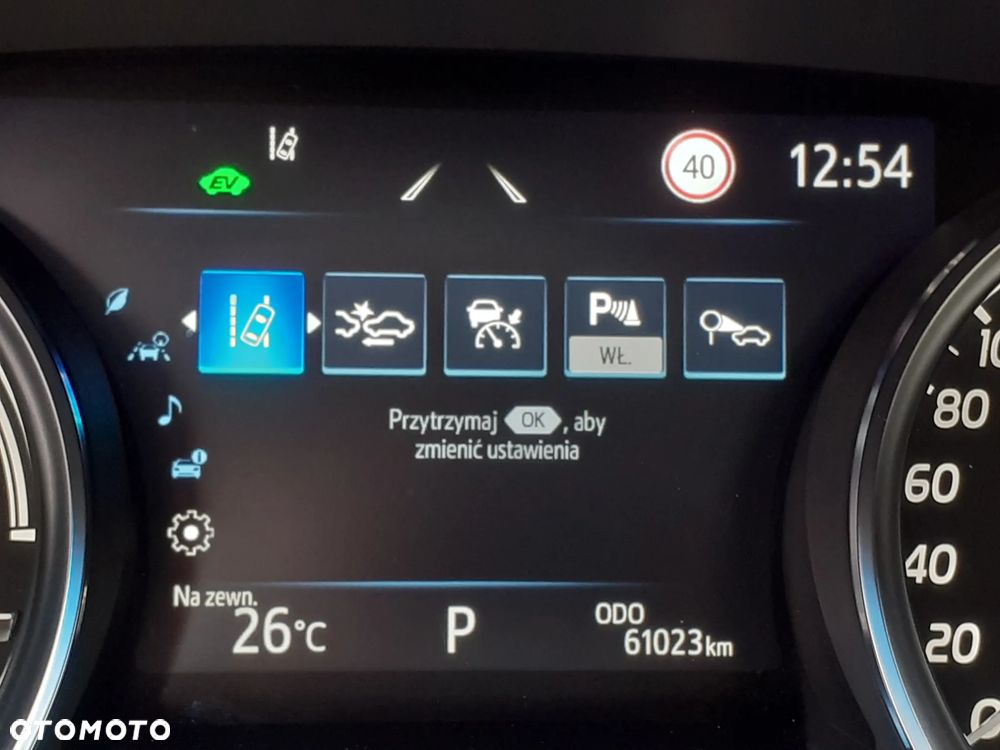 Toyota Camry - 11