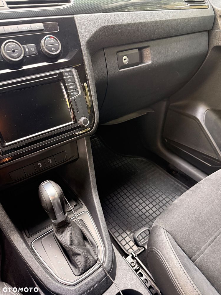 Volkswagen Caddy 2.0 TDI Highline 4Motion DSG - 12