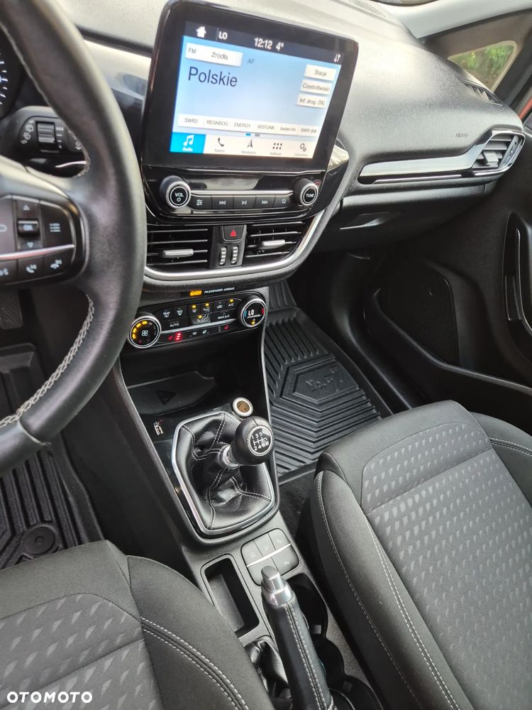 Ford Fiesta 1.0 EcoBoost Titanium - 16