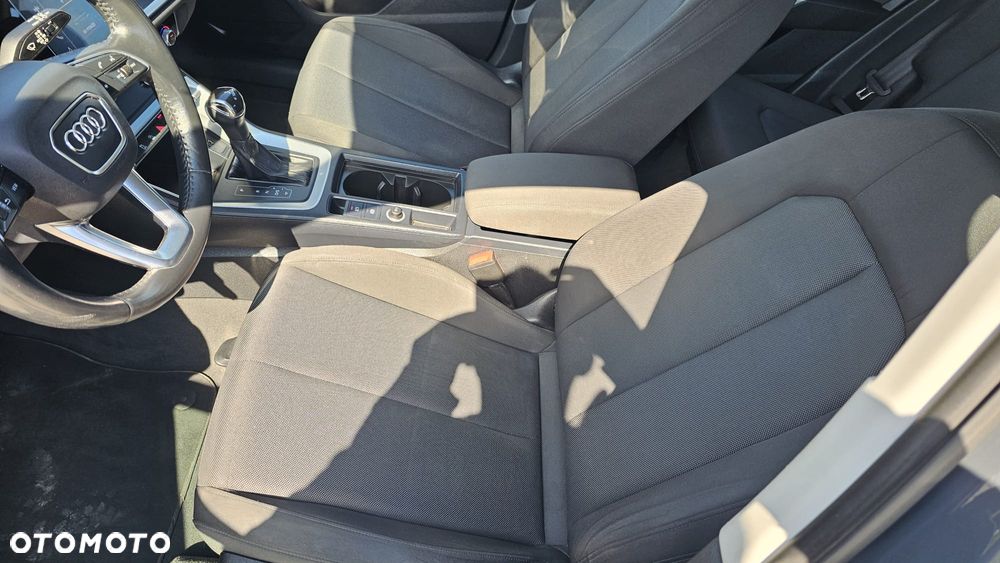 Audi Q3 35 TFSI S tronic - 14