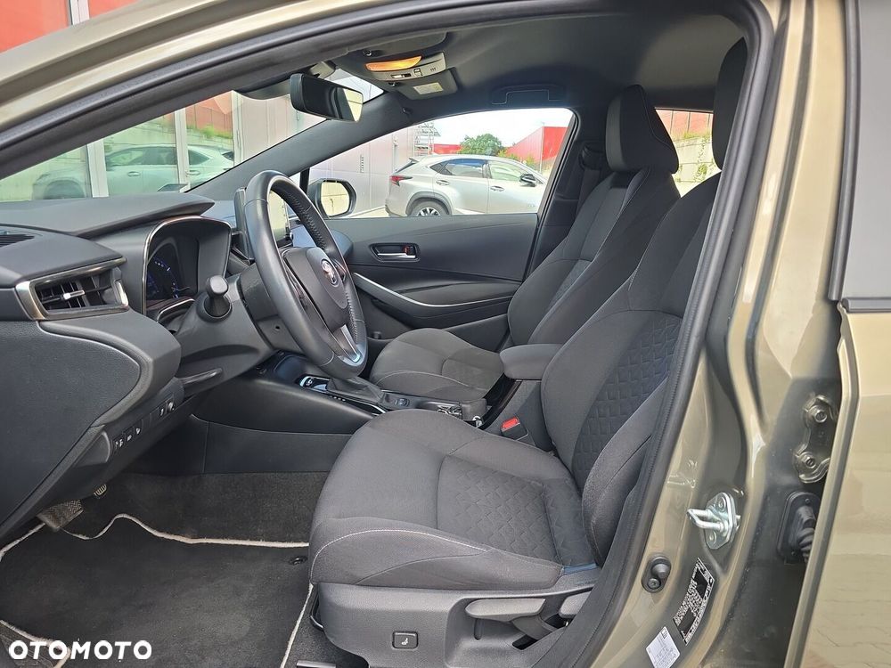 Toyota Corolla 1.8 Hybrid Comfort - 12
