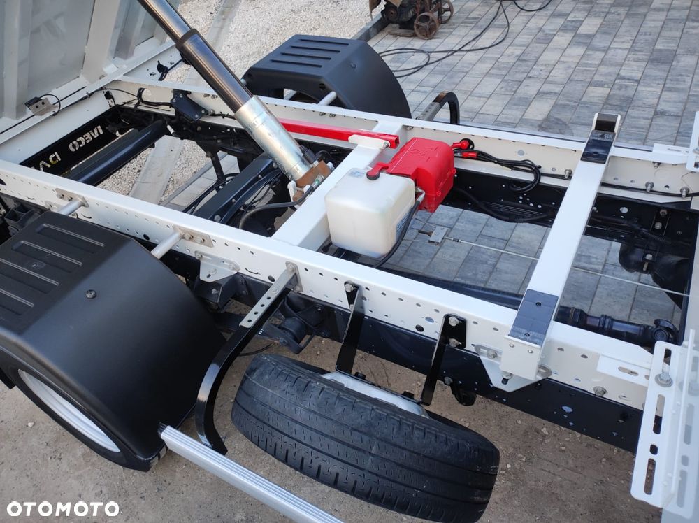 Iveco Daily 35C16 - 11