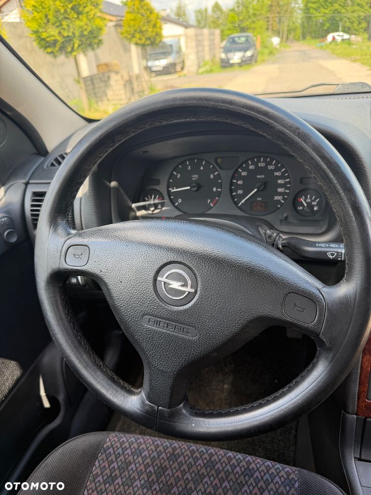 Opel Astra - 14
