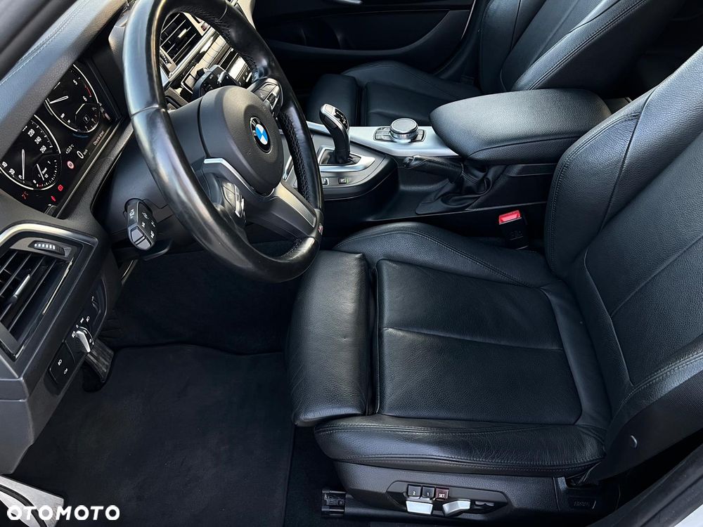 BMW Seria 1 120d xDrive Edition M Sport Shadow - 9