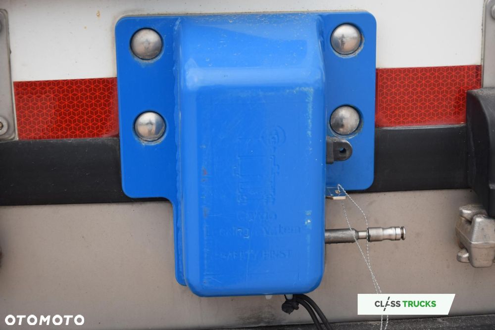 Schmitz Cargobull SKO Double Deck FP 60 ThermoKing SLXi 300 Lifting Axle - 9