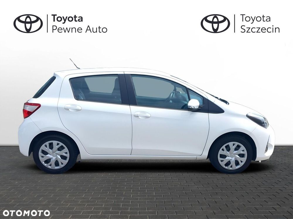Toyota Yaris - 10