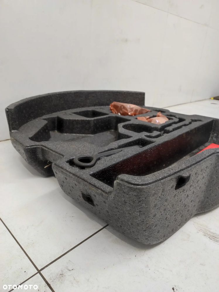 Styropian wkład koła zapasowego bagażnika Toyota RAV4 V 5 - 4