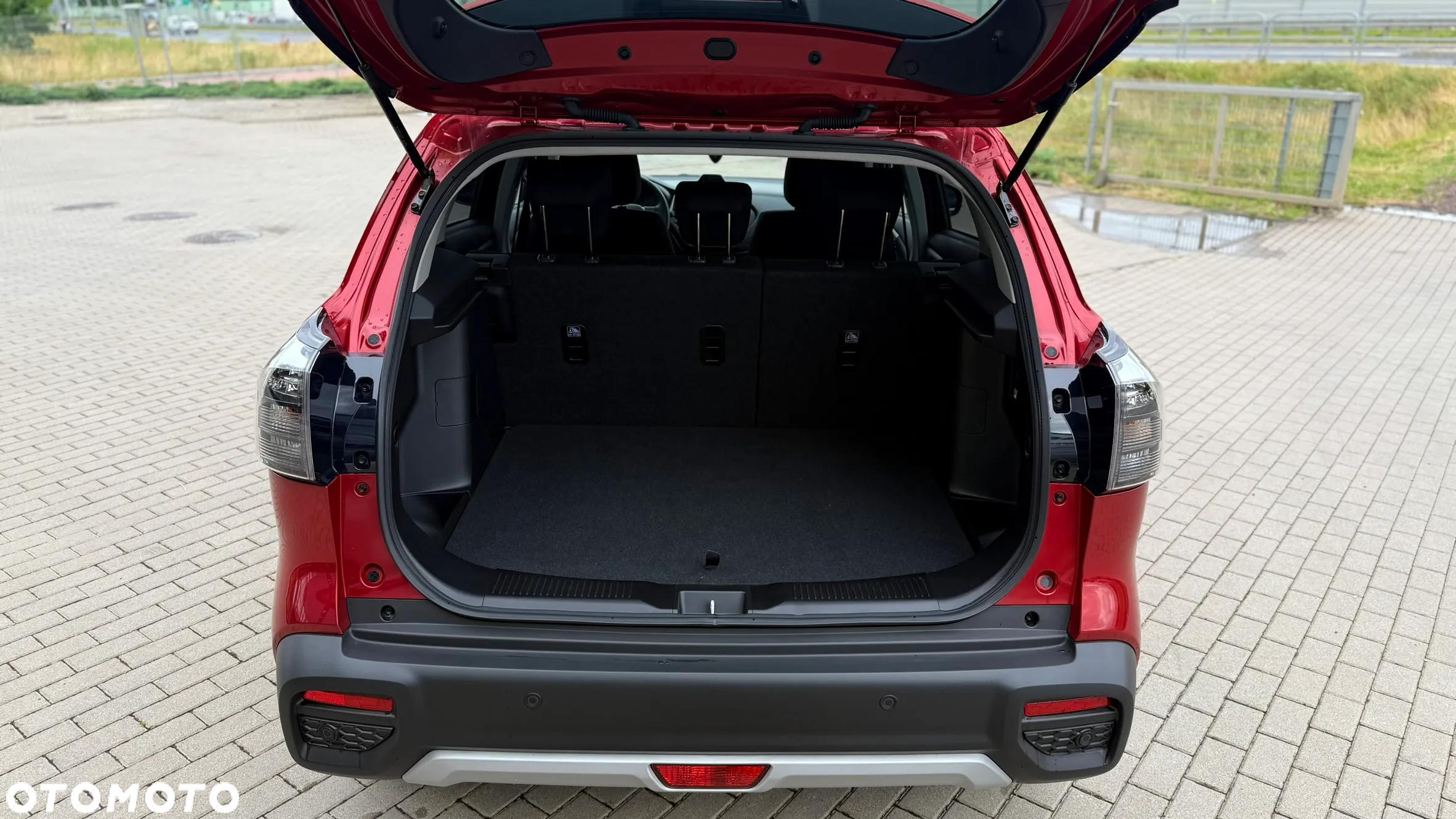 Suzuki SX4 S-Cross 1.5 DualJet Hybrid Premium Plus SP AGS - 11