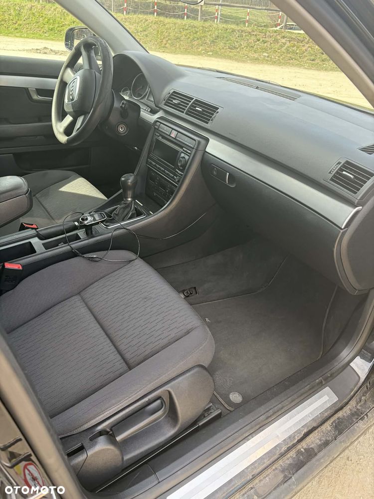 Audi A4 Avant 2.0 TDI - 5