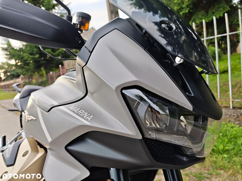 Moto Guzzi V100 Mandello - 15