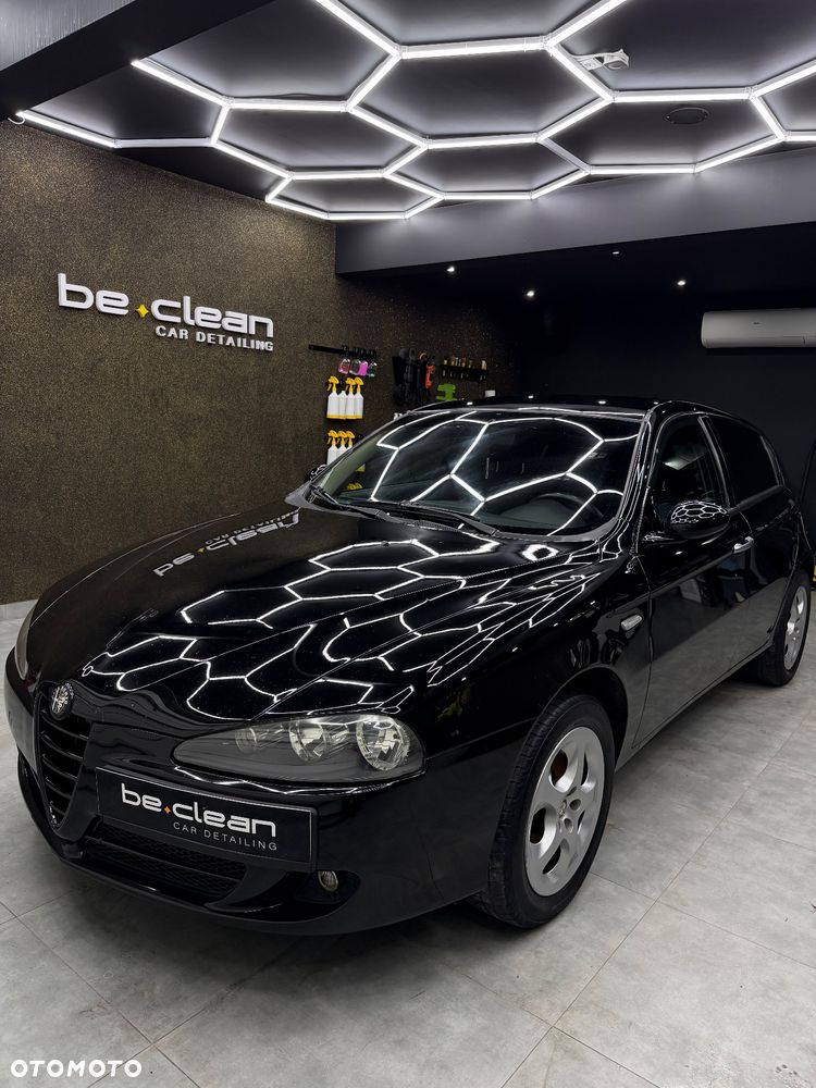Alfa Romeo 147 - 1