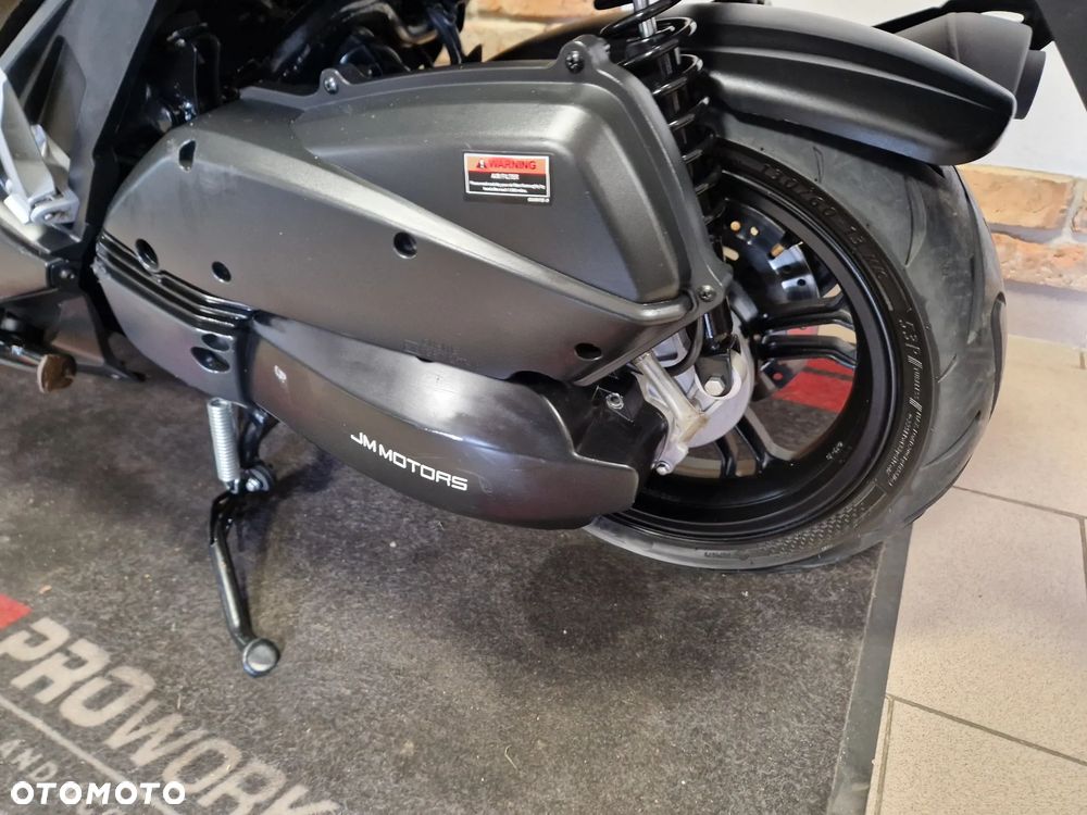Yamaha NMAX - 22