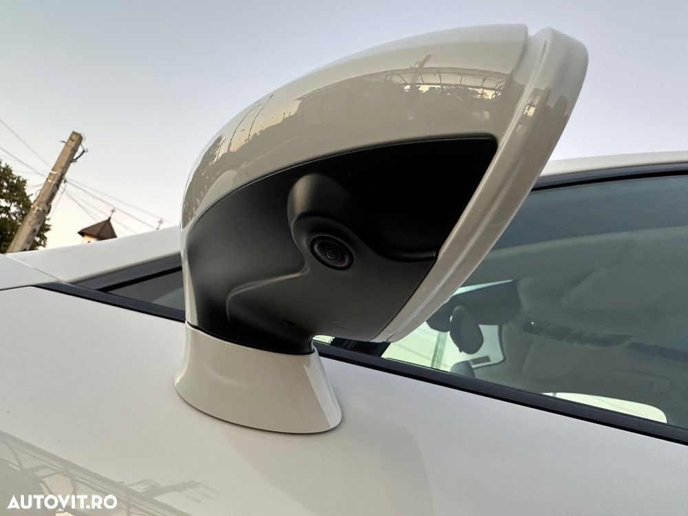 Porsche Panamera - 17