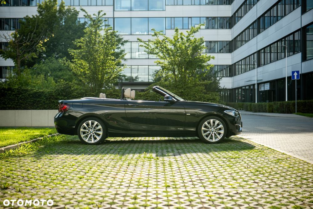 BMW Seria 2 220i - 35