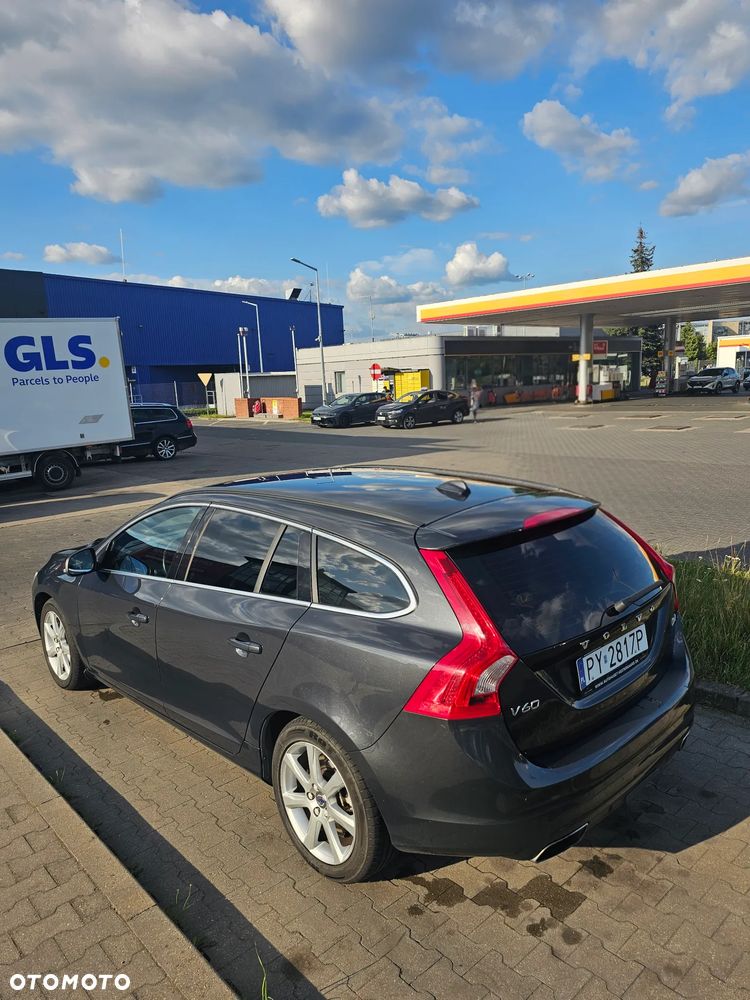 Volvo V60 Cross Country D4 Drive-E Momentum - 3