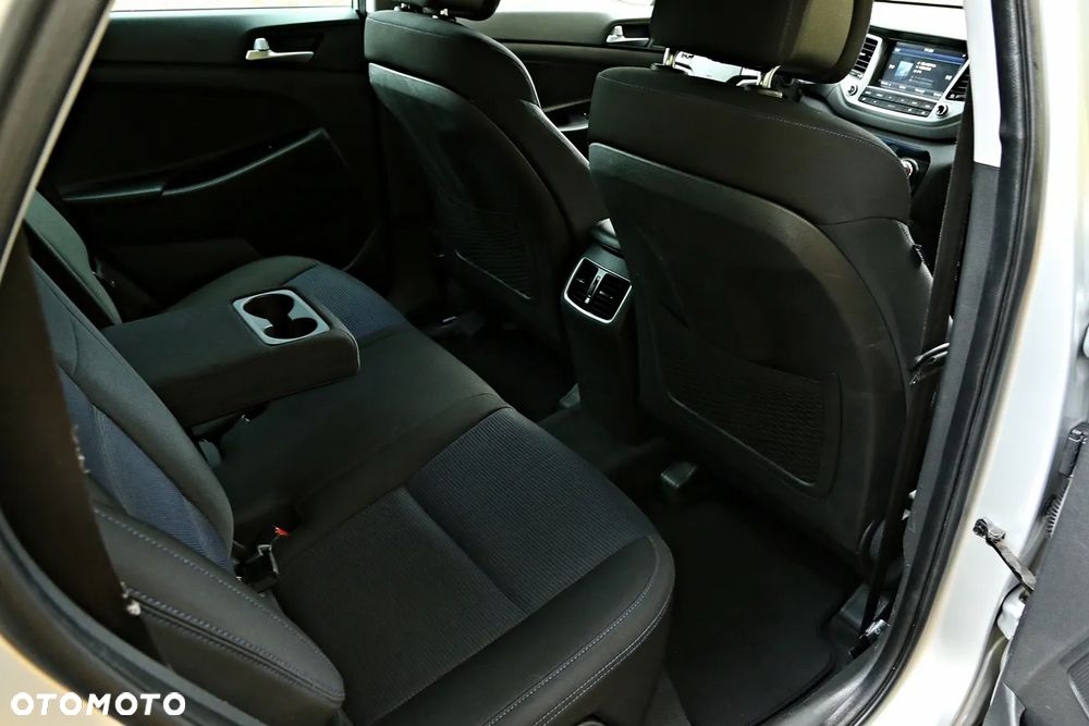 Hyundai Tucson 1.7 CRDI BlueDrive GO 2WD - 33