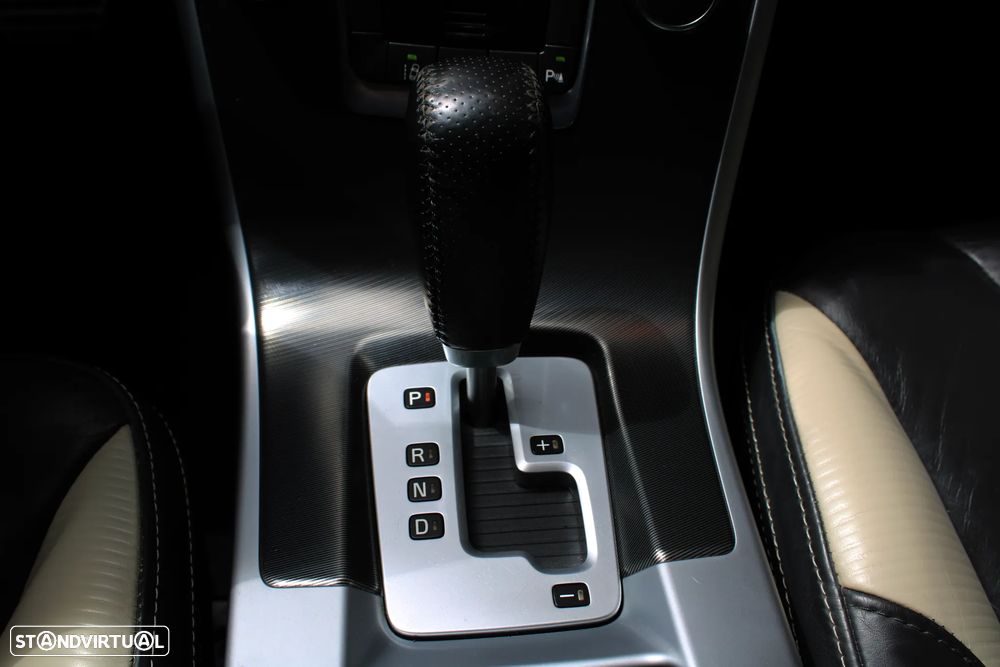 Volvo XC 60 2.0 D3 R-Design Geartronic - 44