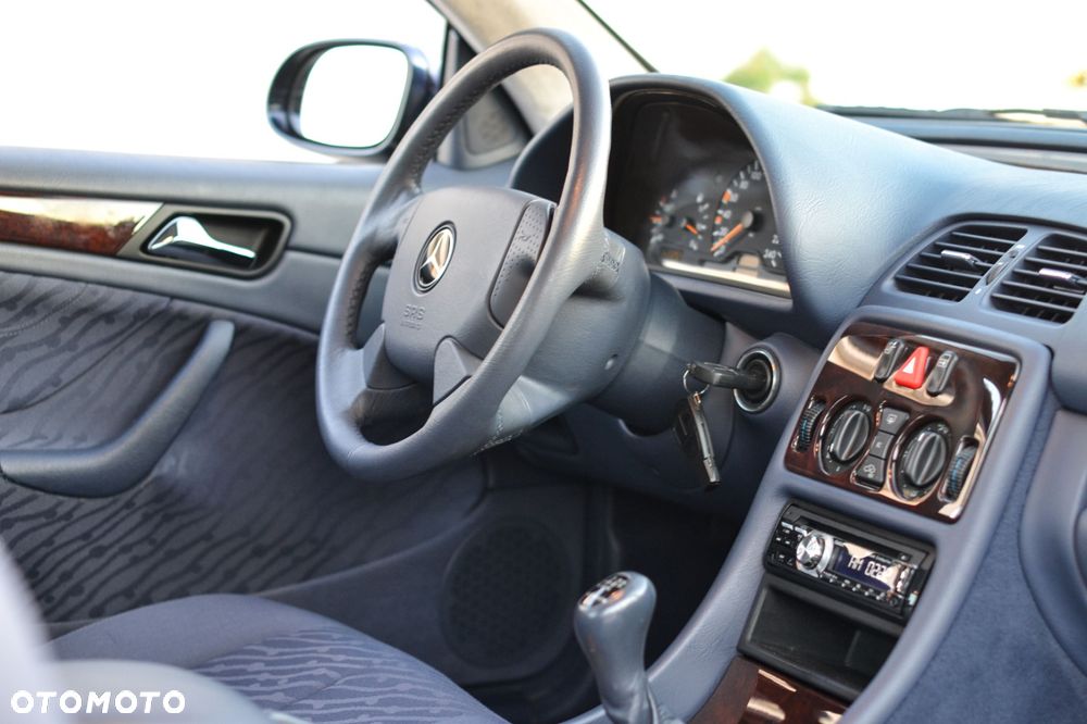 Mercedes-Benz CLK - 31
