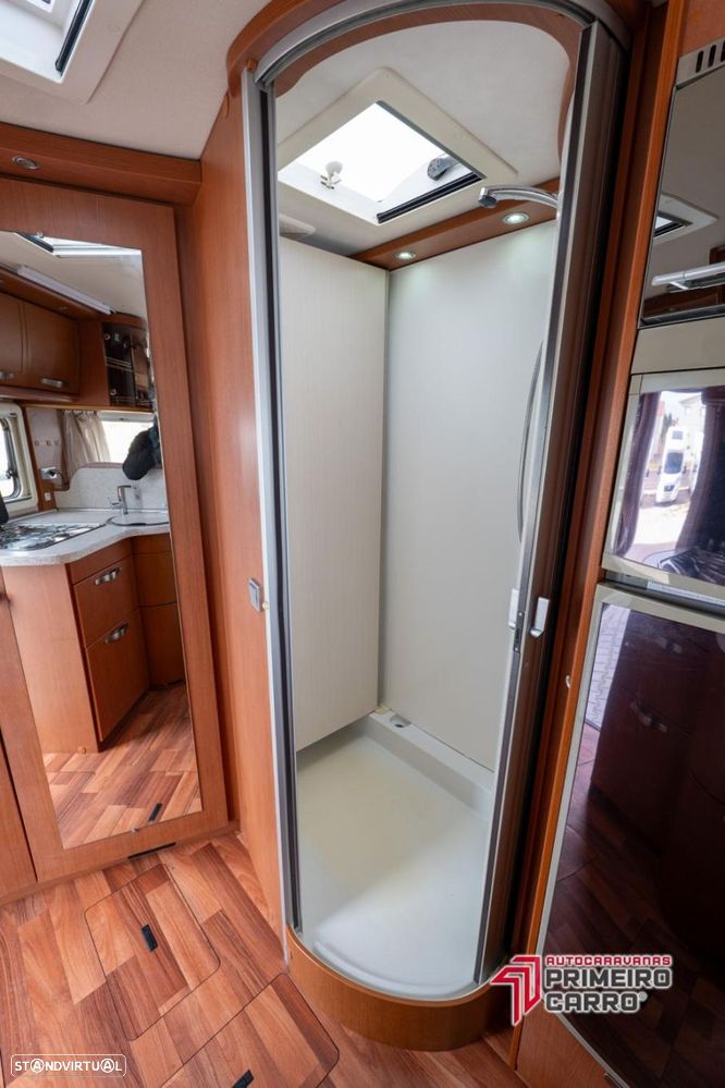 Hymer Classe B sala grande - 10