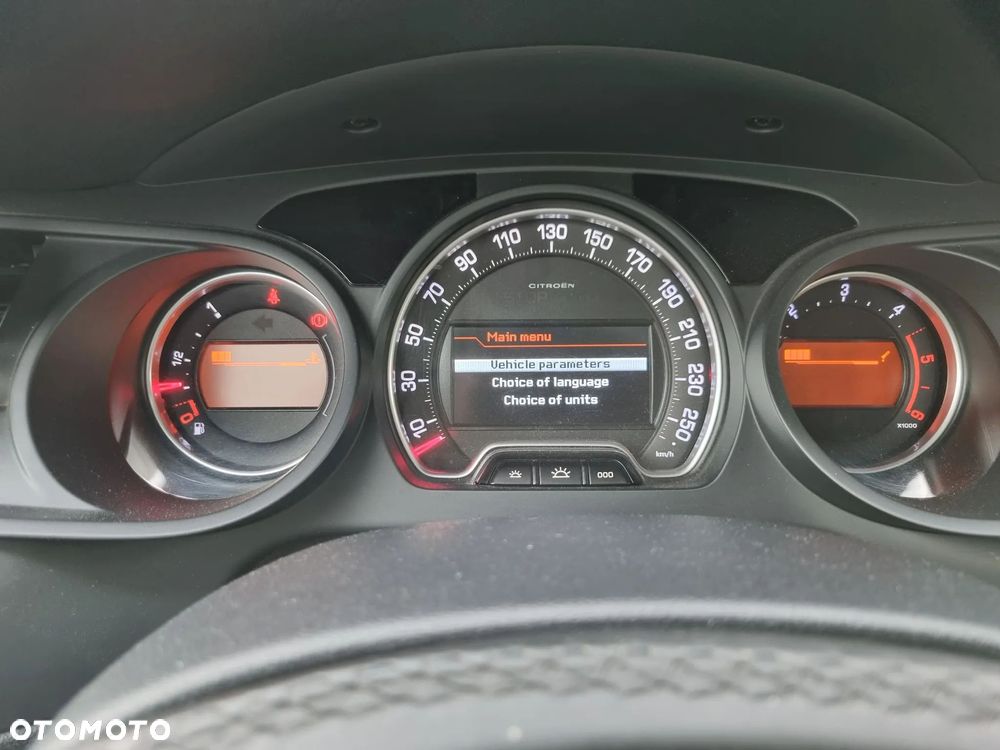 Citroën C5 Tourer HDi 165 FAP Exclusive - 8