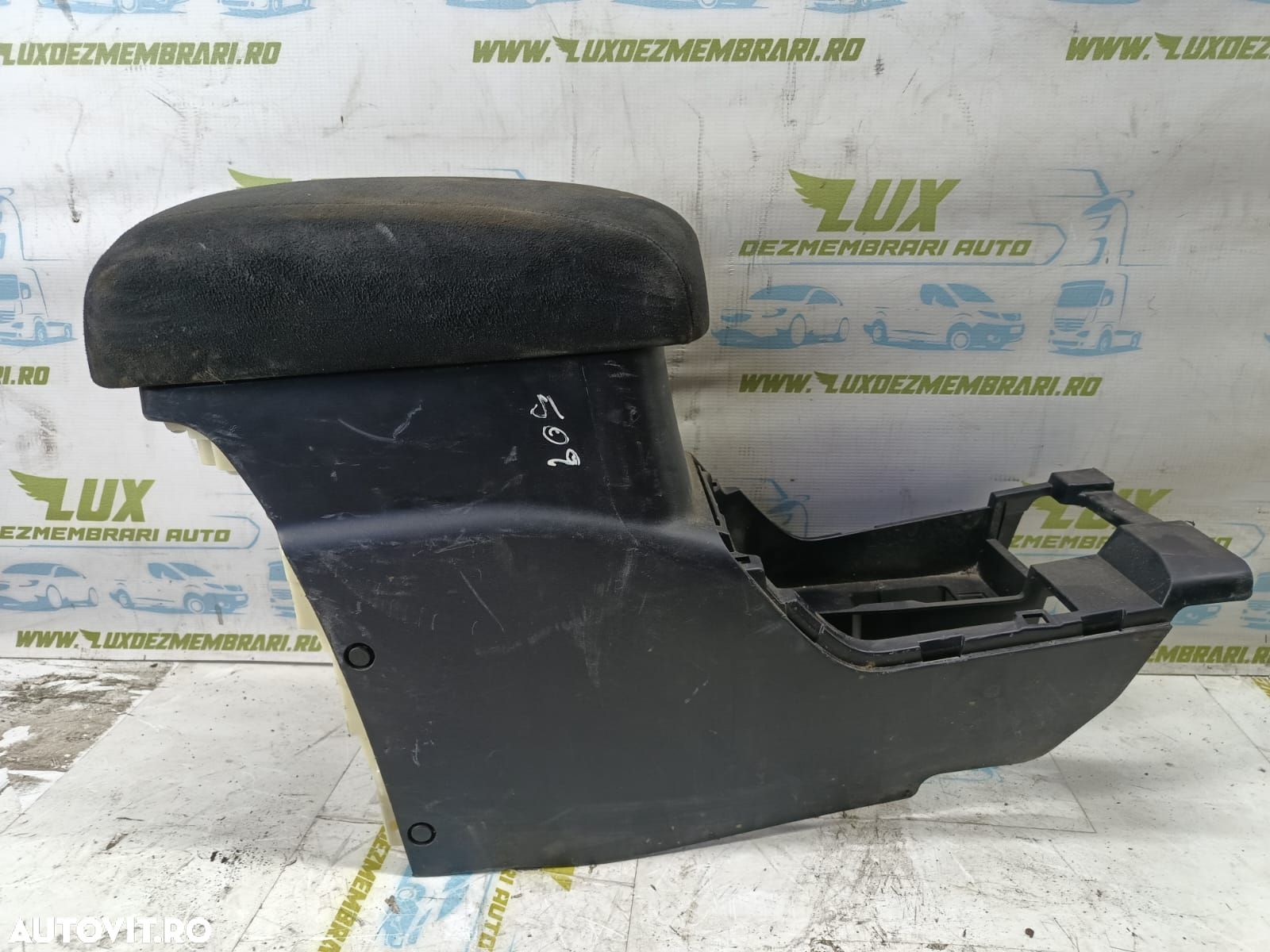 Cotiera consola centrala 8011a083 Citroen C-Crosser 1 [2007 - 2013] - 1