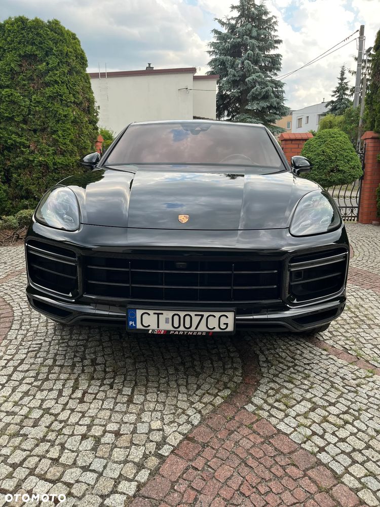 Porsche Cayenne Turbo - 1