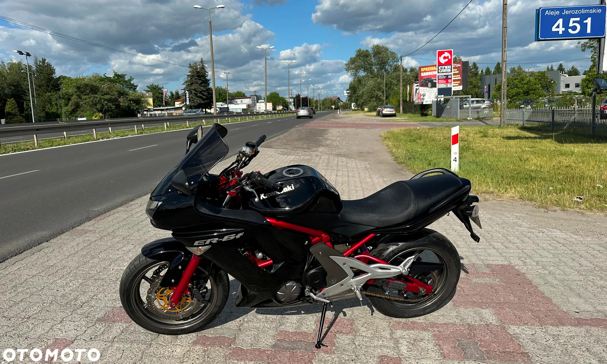 Kawasaki ER - 2