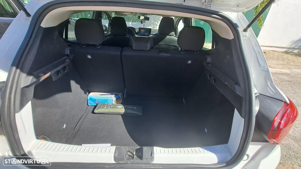 Dacia Sandero - 6