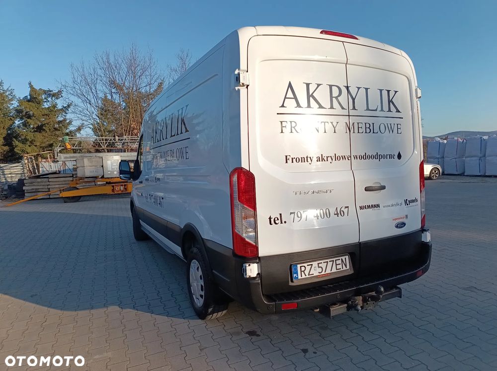 Ford Transit - 12