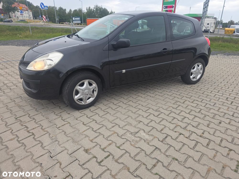 Renault Clio 1.2 16V Authentique - 3