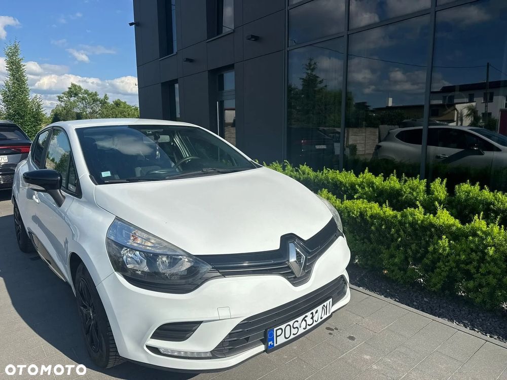 Renault Clio - 10