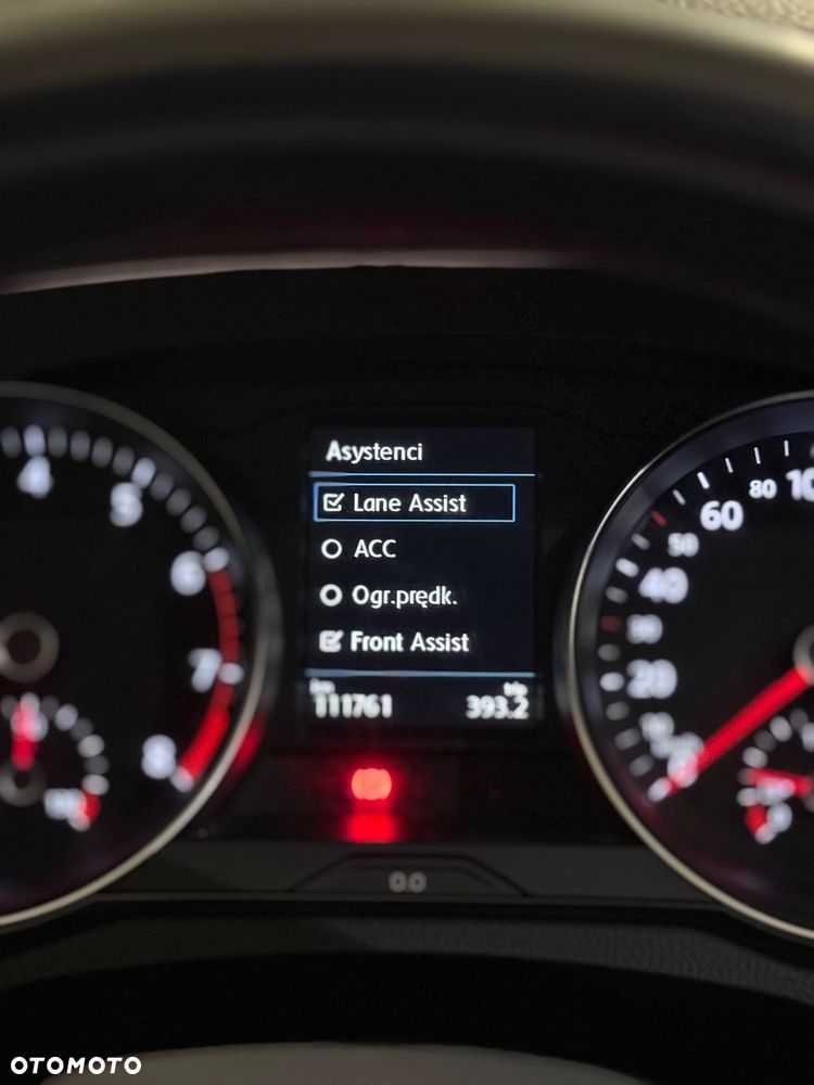 Volkswagen Passat 1.5 TSI EVO Business - 12