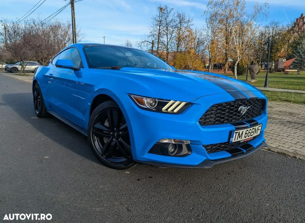 Ford Mustang - 1