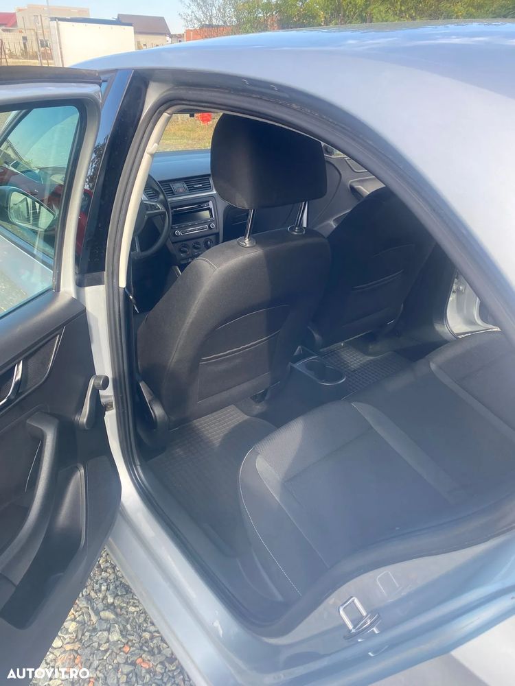 Skoda RAPID 1.2 TSI Ambition - 9