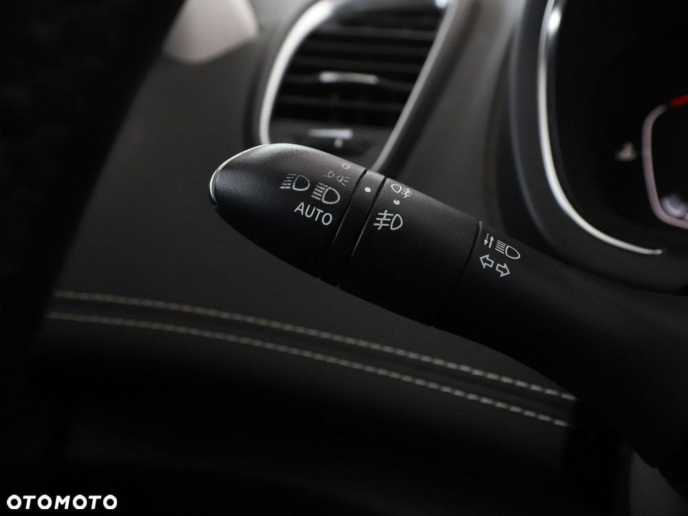 Renault Scenic 1.5 dCi Zen EDC - 32