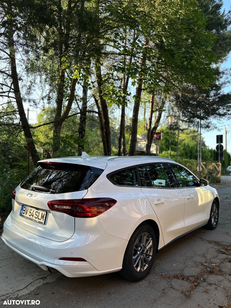 Ford Focus 1.0 EcoBoost Titanium - 3