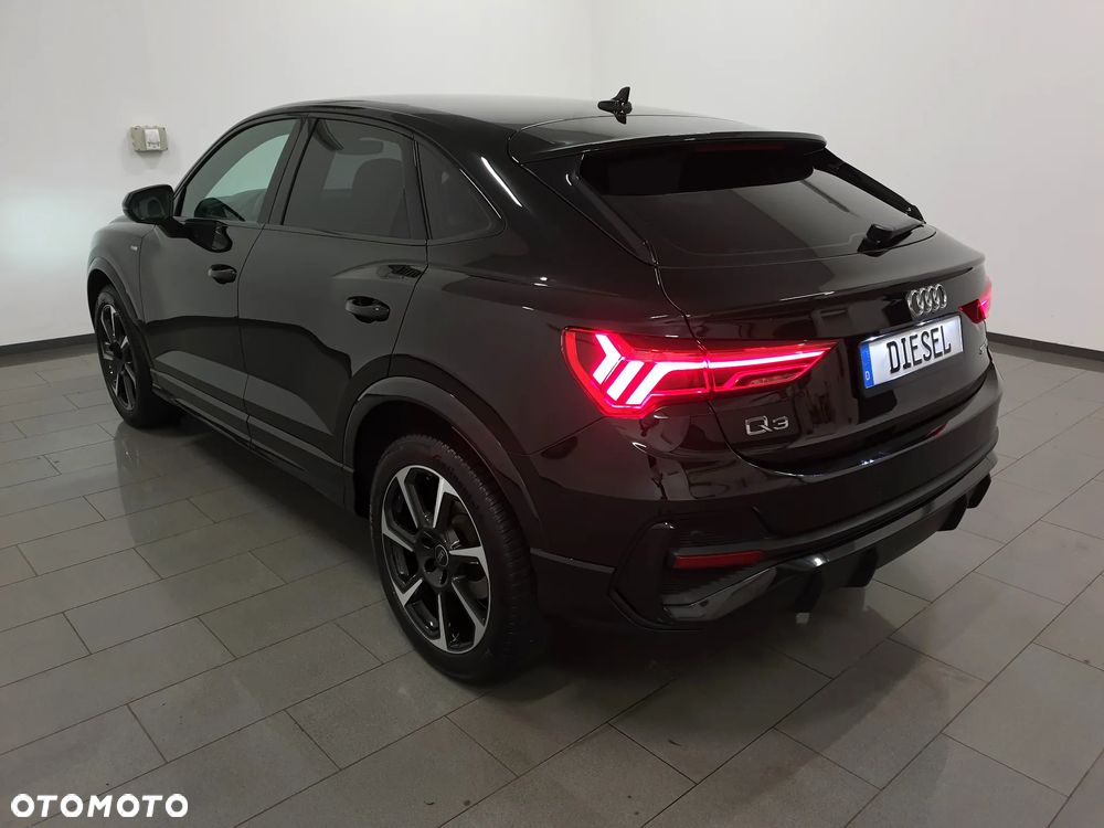 Audi Q3 Sportback 35 TDI S-Line S tronic - 4