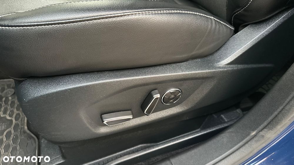 Ford S-Max 2.0 EcoBlue Titanium - 25
