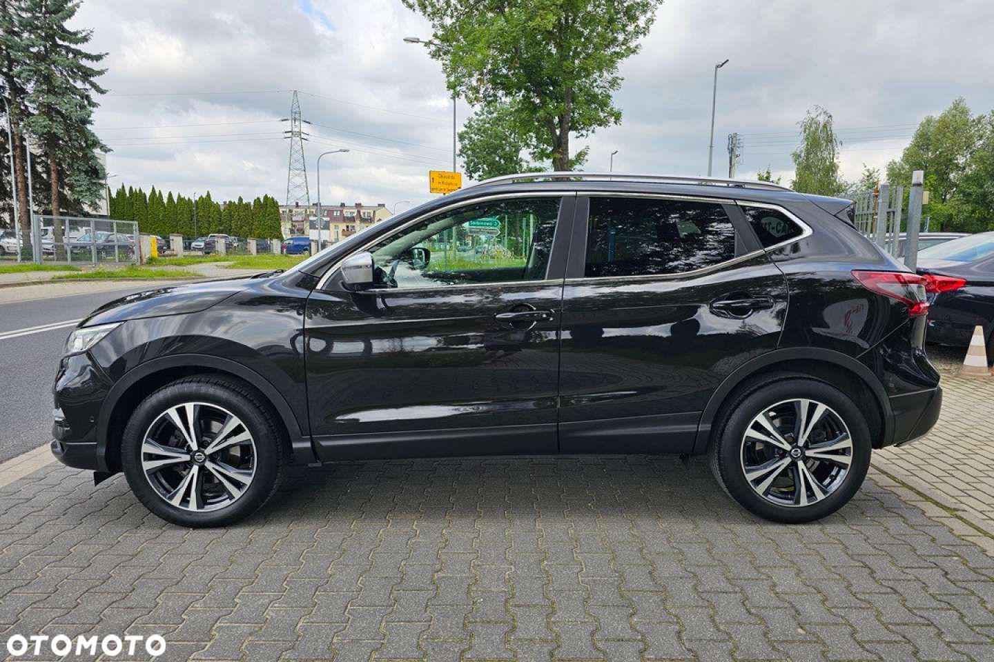 Nissan Qashqai - 14