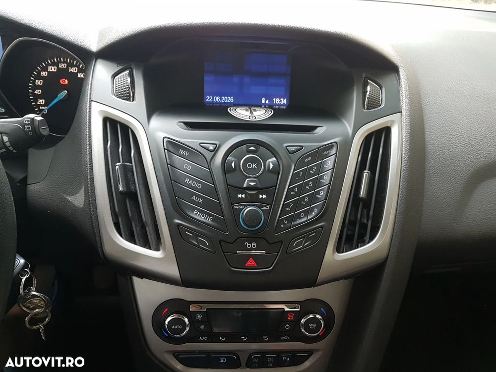 Ford Focus - 13