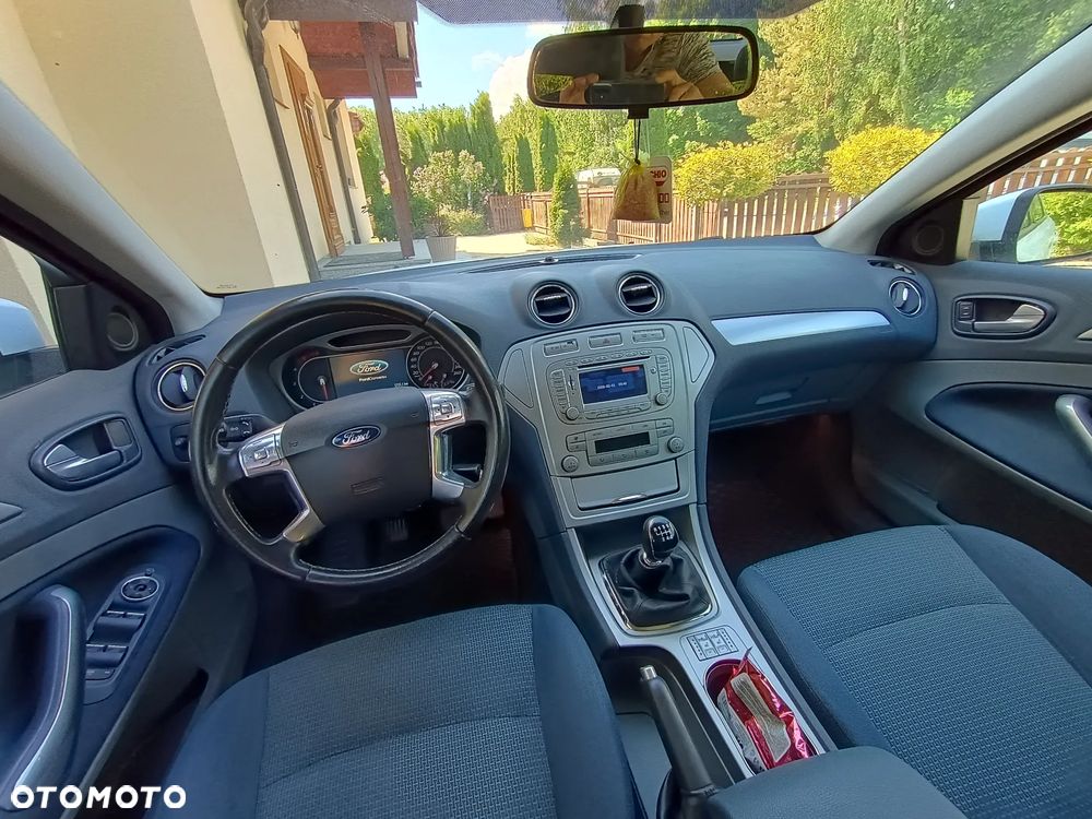 Ford Mondeo - 20