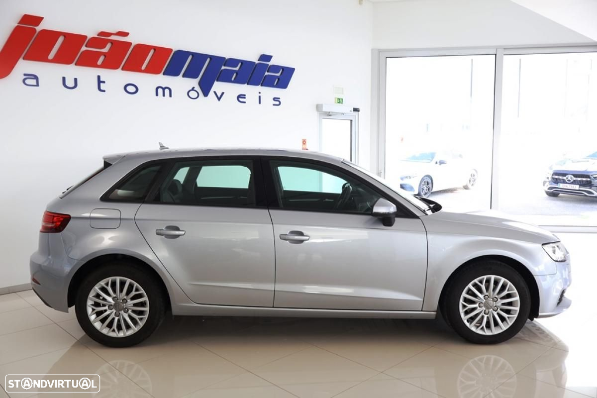 Audi A3 Sportback 1.6 TDI - 8