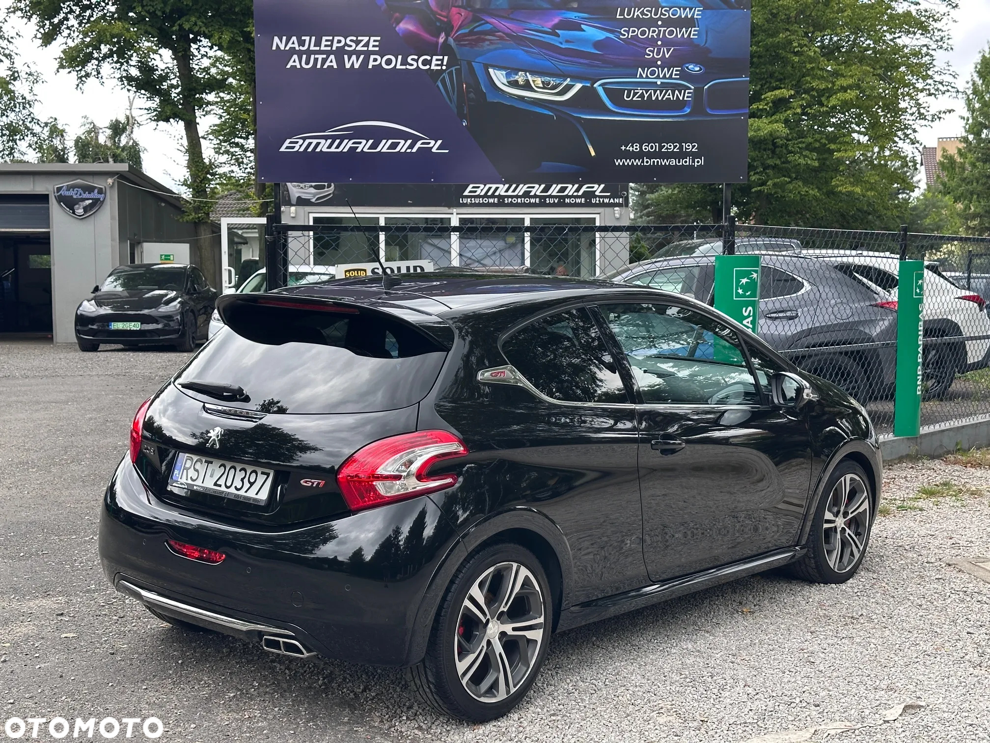 Peugeot 208 1.6 THP GTi - 11